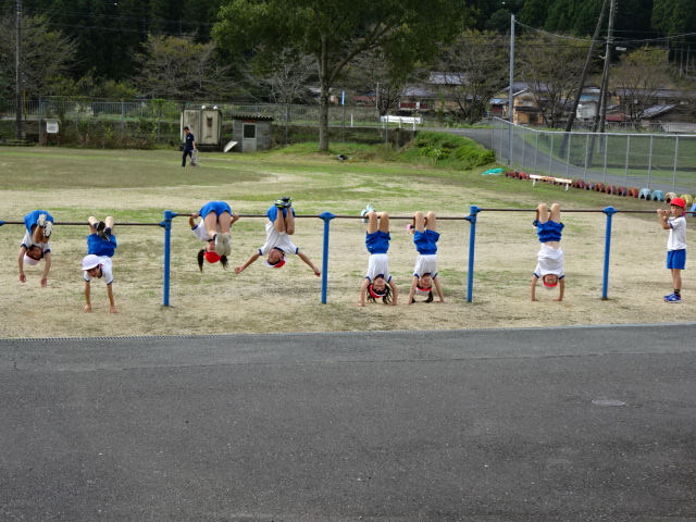 秋の体育授業の様子 | ようこそ ！ 小浜市立中名田小学校へ！